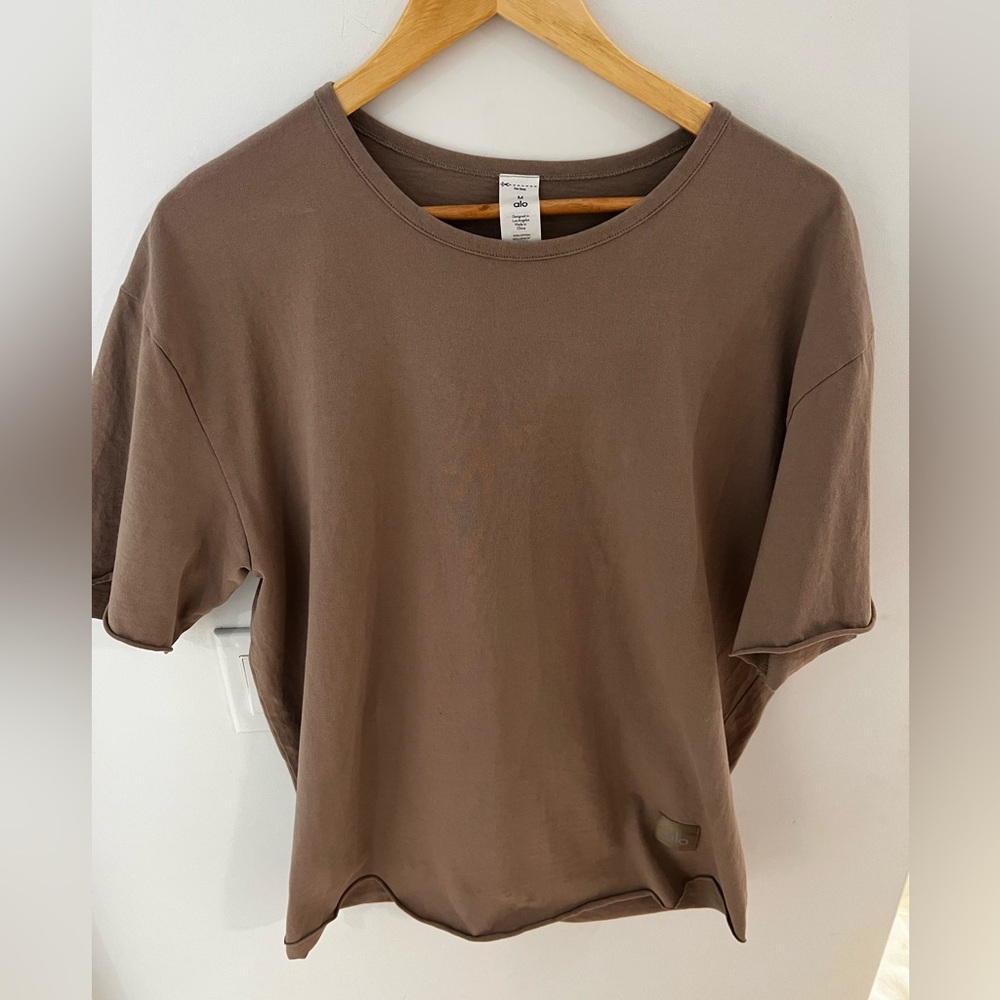 Men’s Alo T Shirt new without tags